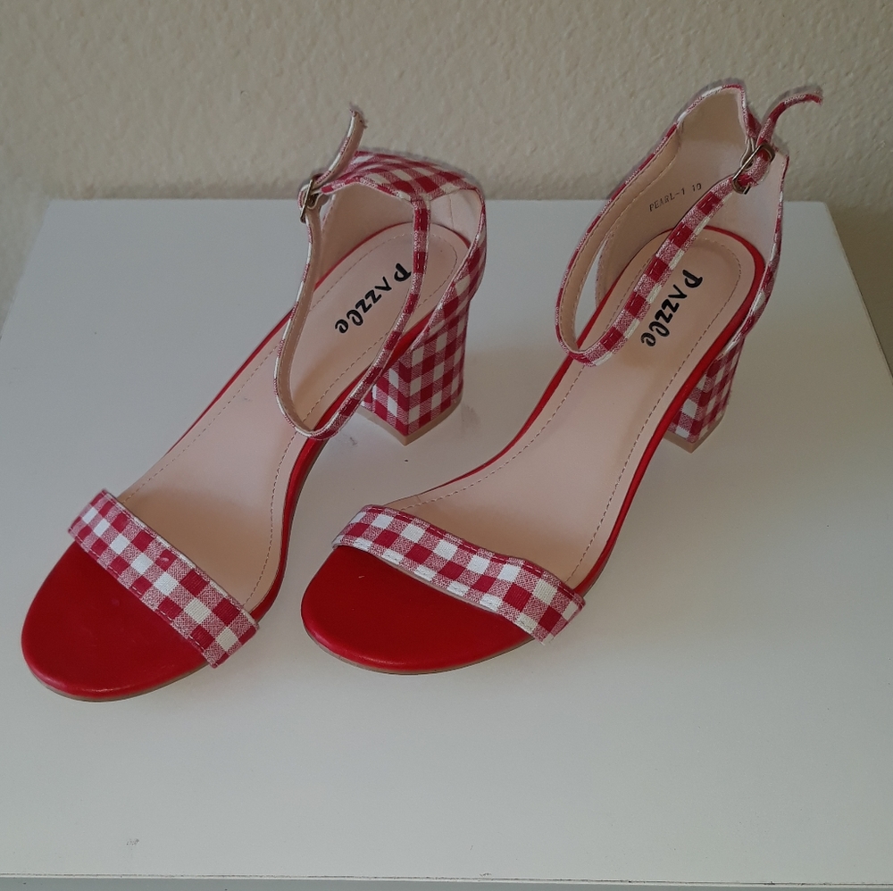 Sandals - Picture 3 of 3